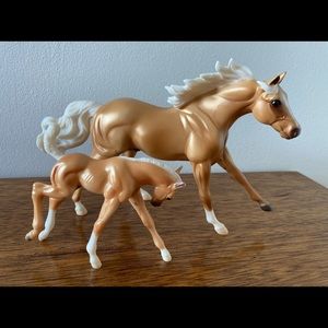 Breyer Horses - Springtime Frolic Stallion & Foal Set